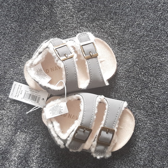 Baby sandles - Picture 1 of 5